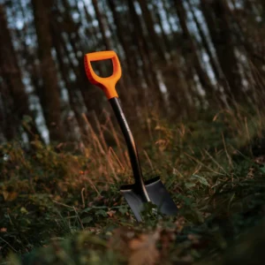 schaufel_von_fiskars_f_r_offroad_einsatz_camper